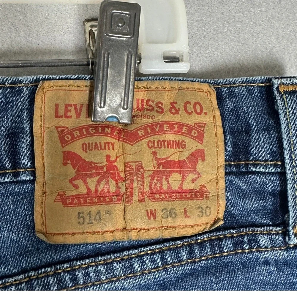 Levis 514 Jeans Mens 36X30 Blue Straight Fit Dark Wash Distressed Stretch Denim